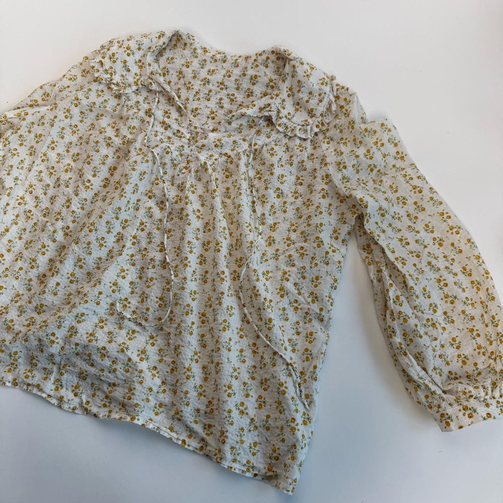 Vintage Floral Blouse with Yellow Flowers
